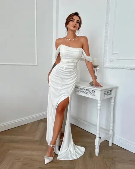 Модель Ангелина